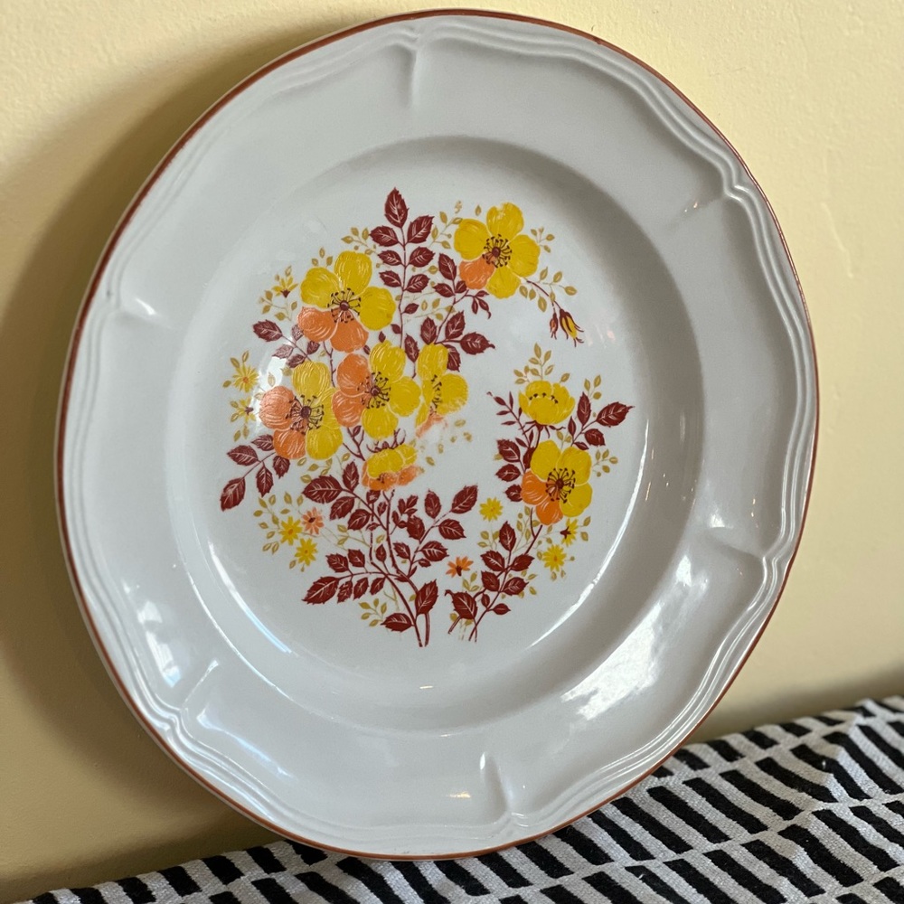Vintage plate yellow flowers
